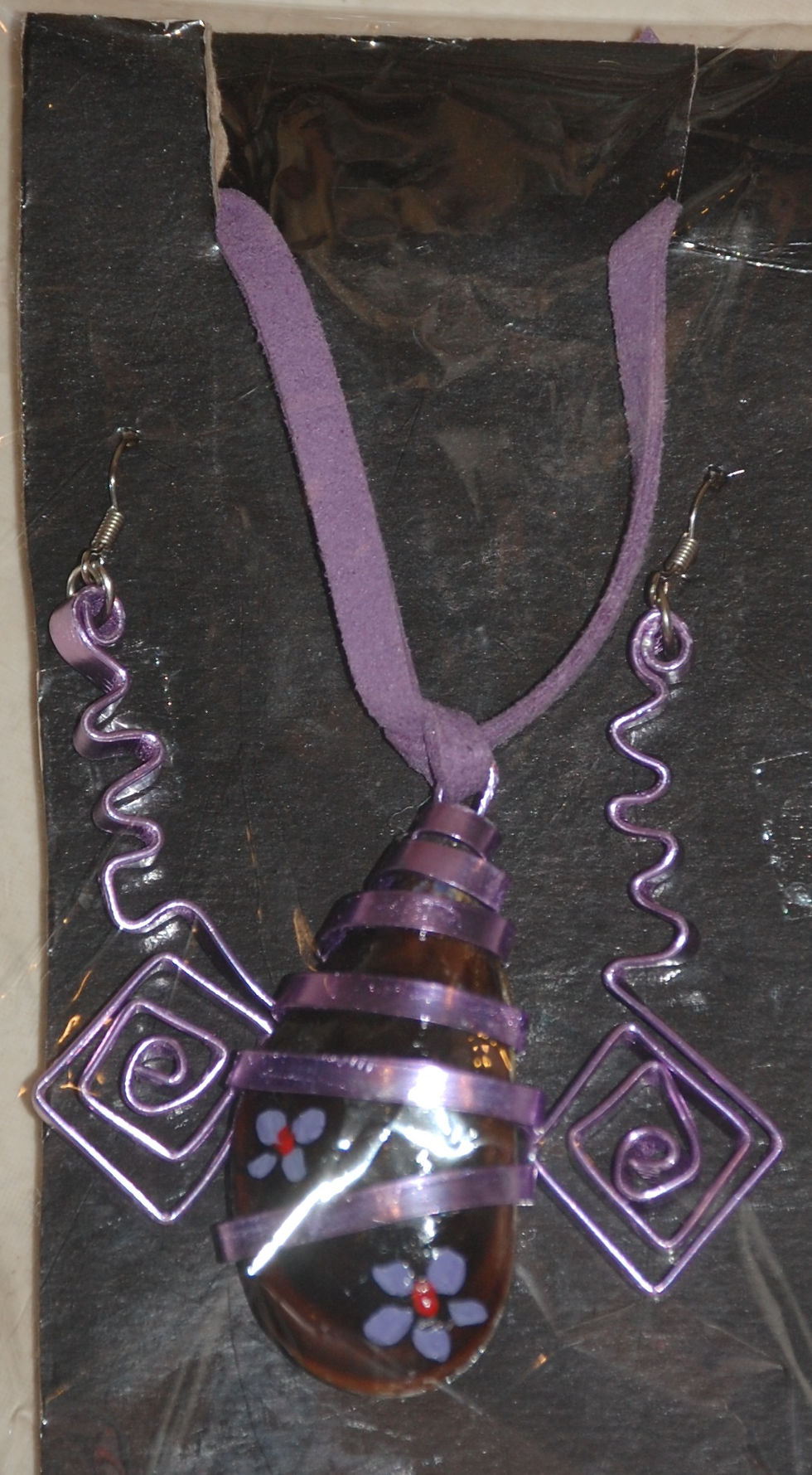 conjunto pendientes y colgante