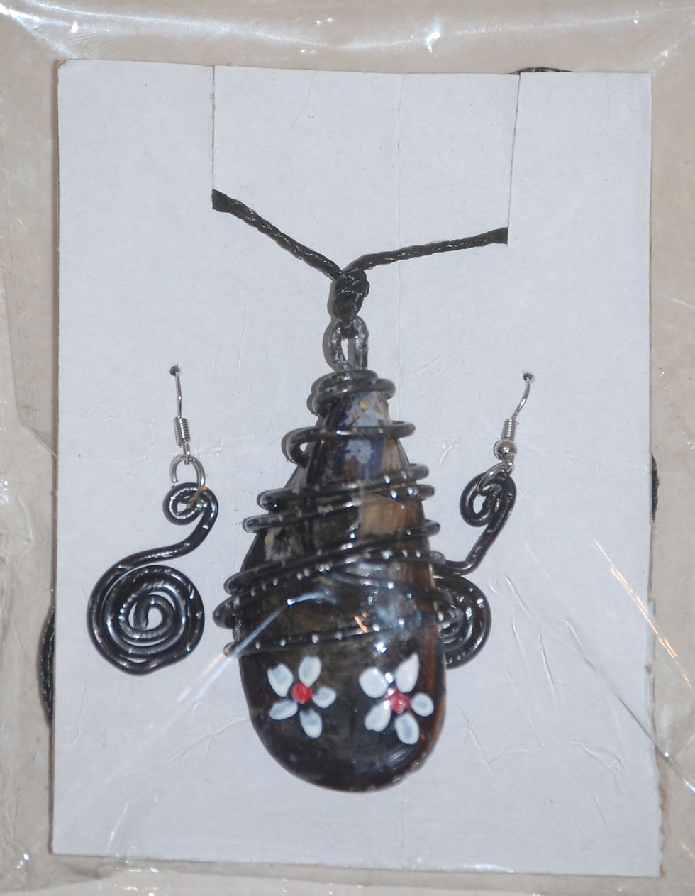 conjunto colgante y pendientes