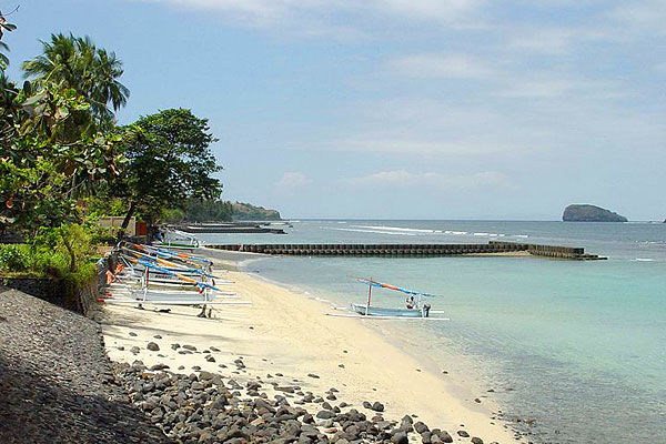 candidasa-beach-bali-04.jpg