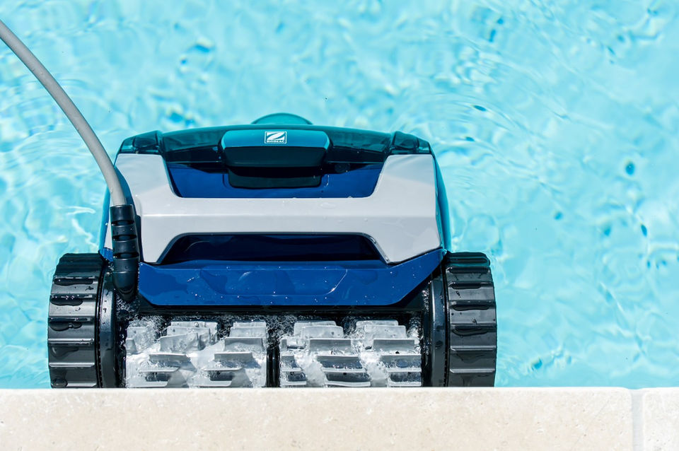 Disponiamo di prodotti e accessori selezionati dai migliori produttori per la cura della tua piscina. Puoi regolare i valori dell’acqua con precisione, usare accessori manuali robusti o pulitori automatici affidabili, con garanzie e ricambi nel tempo. In caso di dubbi offriamo analisi professionali e consigli per mantenere l’acqua equilibrata e piacevole.