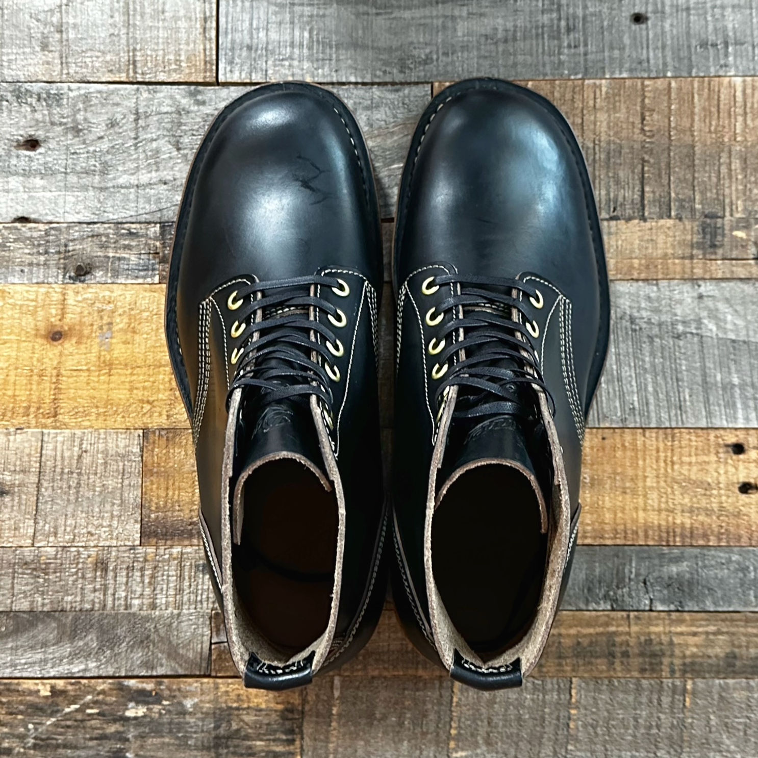 DANNER / OCONT | BIZARRE GREEN