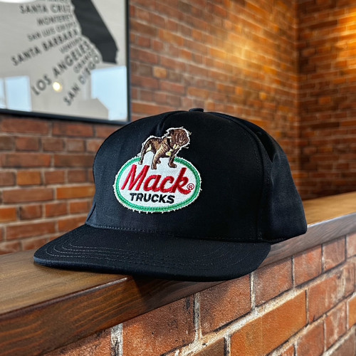 Mack Trucks with Cloveru® U.S.A. Cap | BIZARRE GREEN