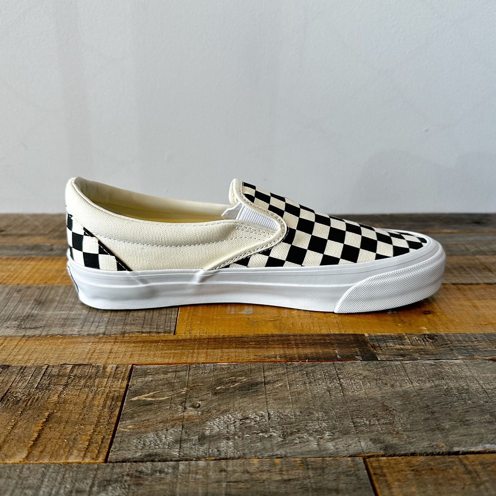 サムネイル： VANS PREMIUM   Lx Slip-On Reissue 98 (VN000CSE2BO）