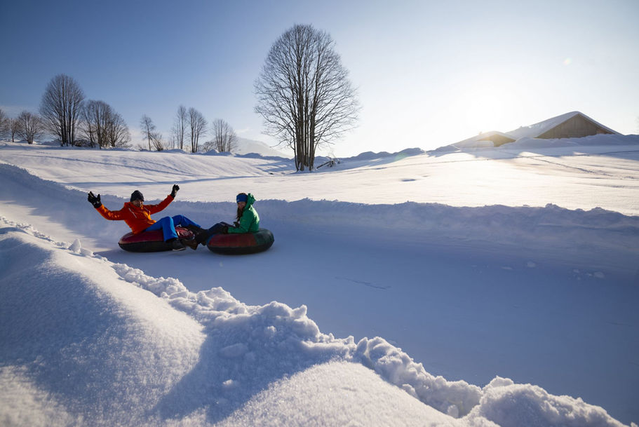 Snowtubing im Kaiserwinkl