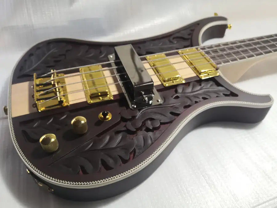 Miniatyrbilde: Guitare basse 4 cordes, basse irrégulière 400, corps de sculpture en bois de frê