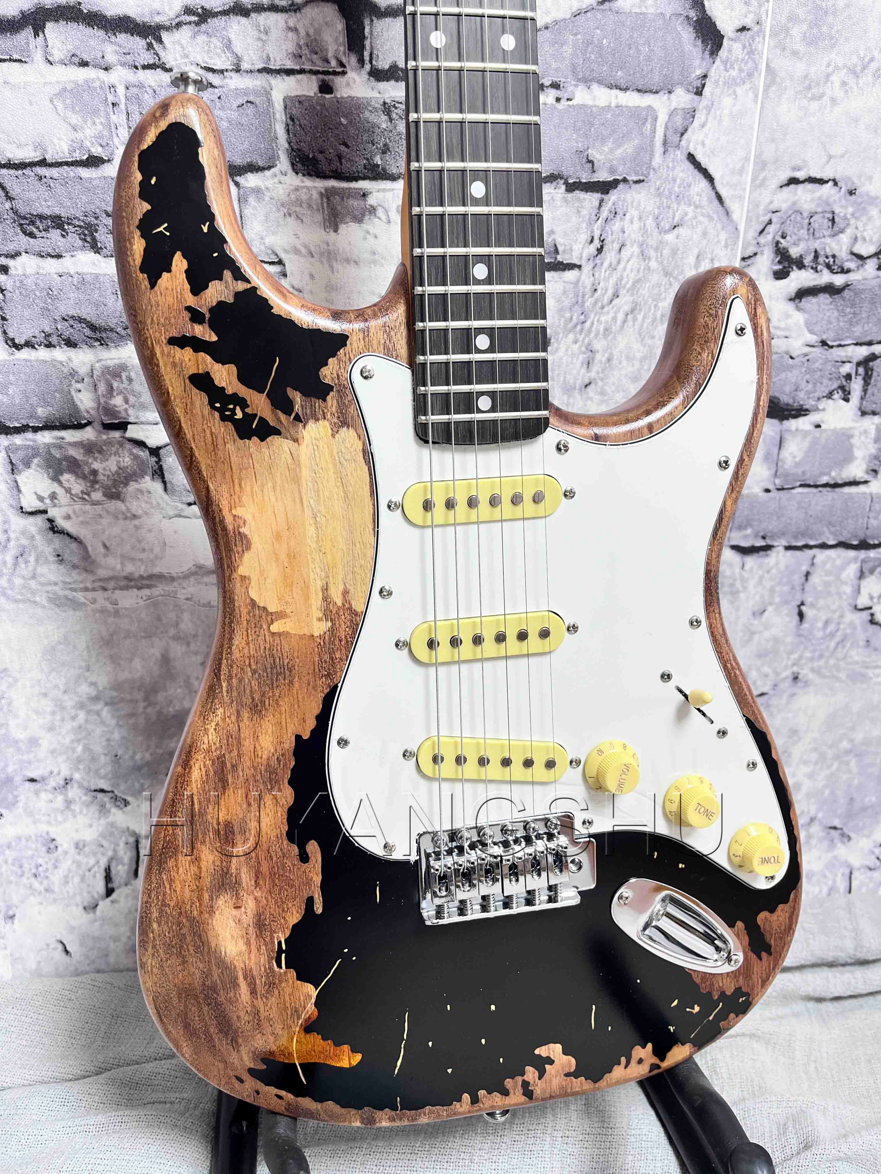 Electric Guitar Custom Rosewood Fingerboard High Quality Guitar Free Shipping