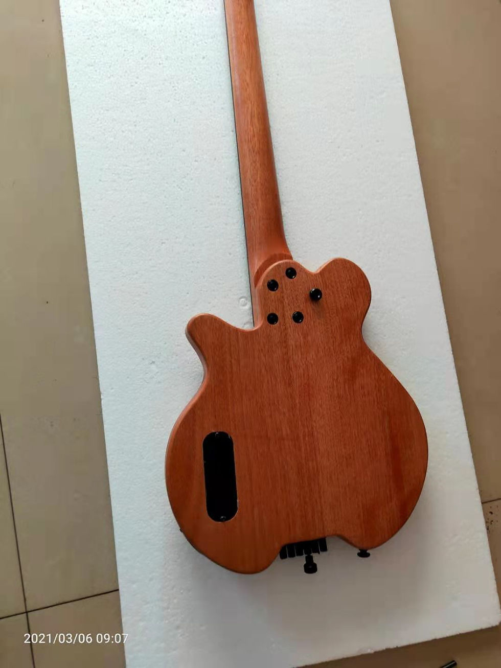 Thumbnail: 2023 New 6-string headless electric guitar