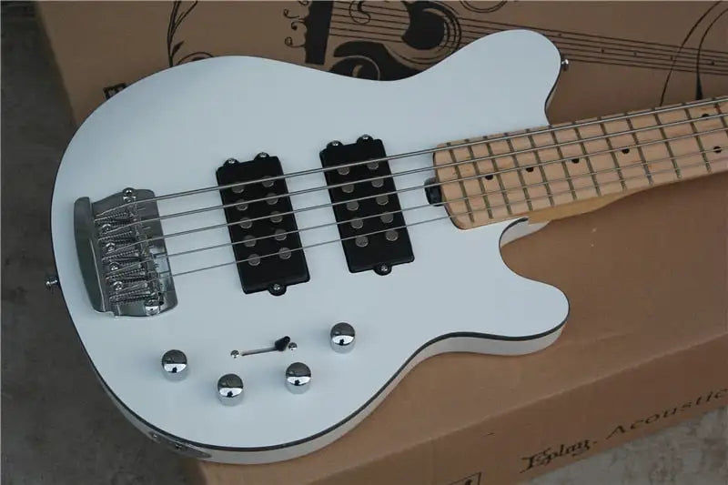 Thumbnail: Usine personnalisée nouvelle musique blanche homme reflex 5 cordes guitare basse