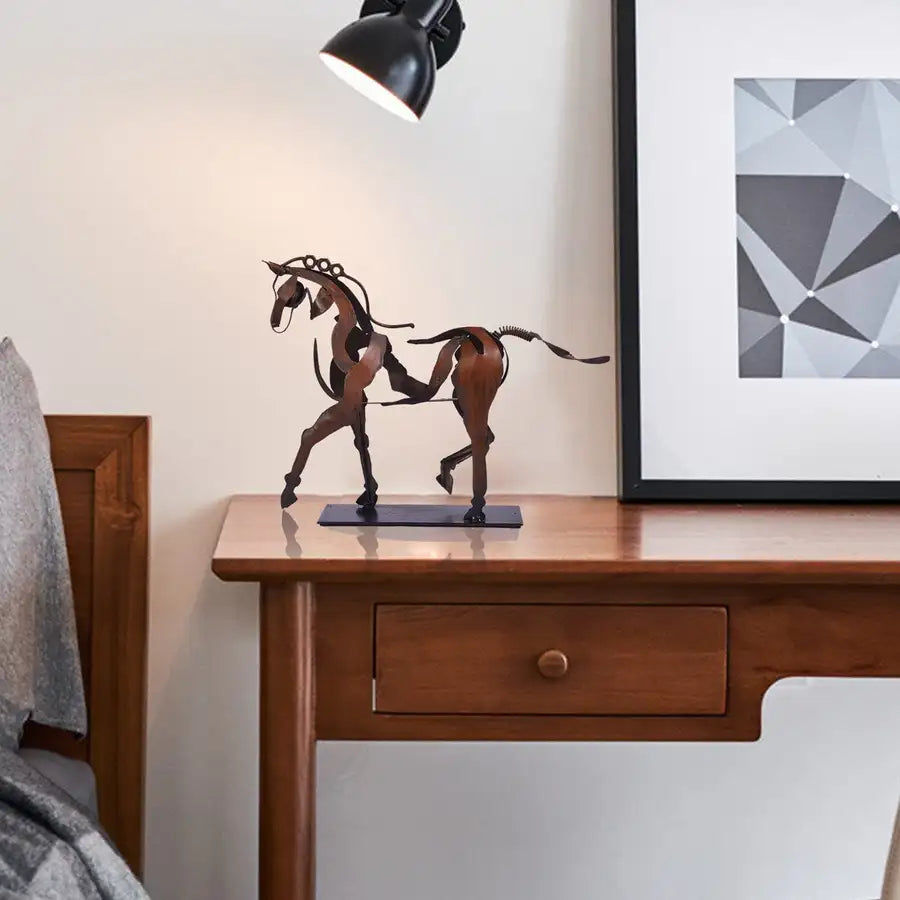 Μικρογραφία: Desktop Office Decoration Gifts Handmade Metal Horse Sculpture