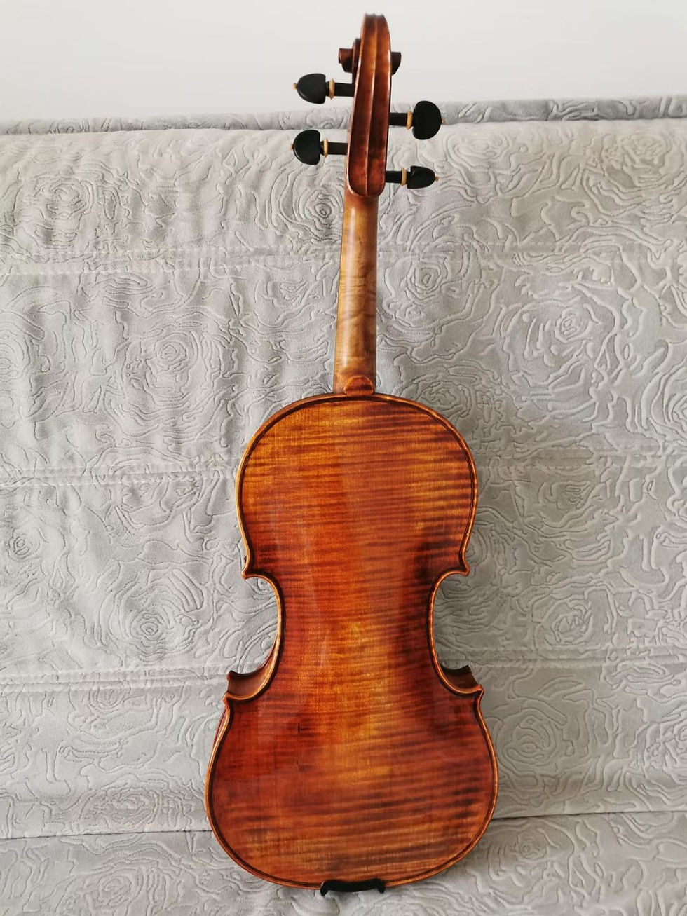 Miniatyrbild: Italian vintage old violin100% European spruce Violin 4/4 strong tone ！Stradiv