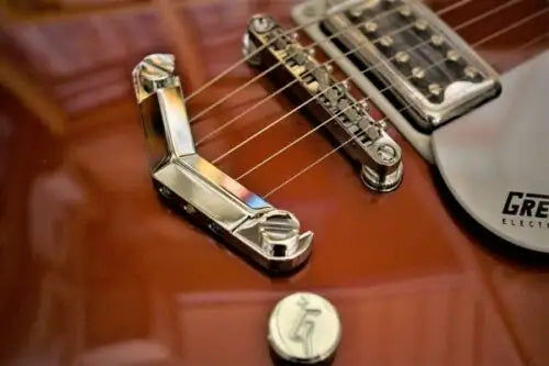Miniaturebillede: Gretsch G5220 Electromatic Jet BT fire stick rouge guitare électrique
