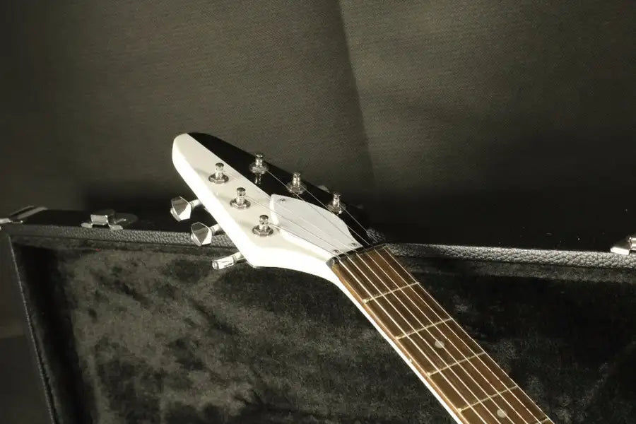 Miniaturebillede: Custom Shop Flying V Guitare Électrique Yinyang Peinture