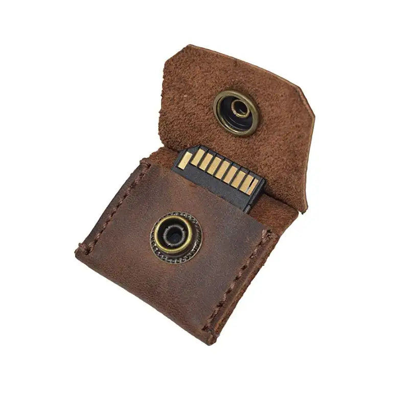 Μικρογραφία: Leather Switch Cartridge Game Key chain/SD Card/Guitar Pick Holder Handmade