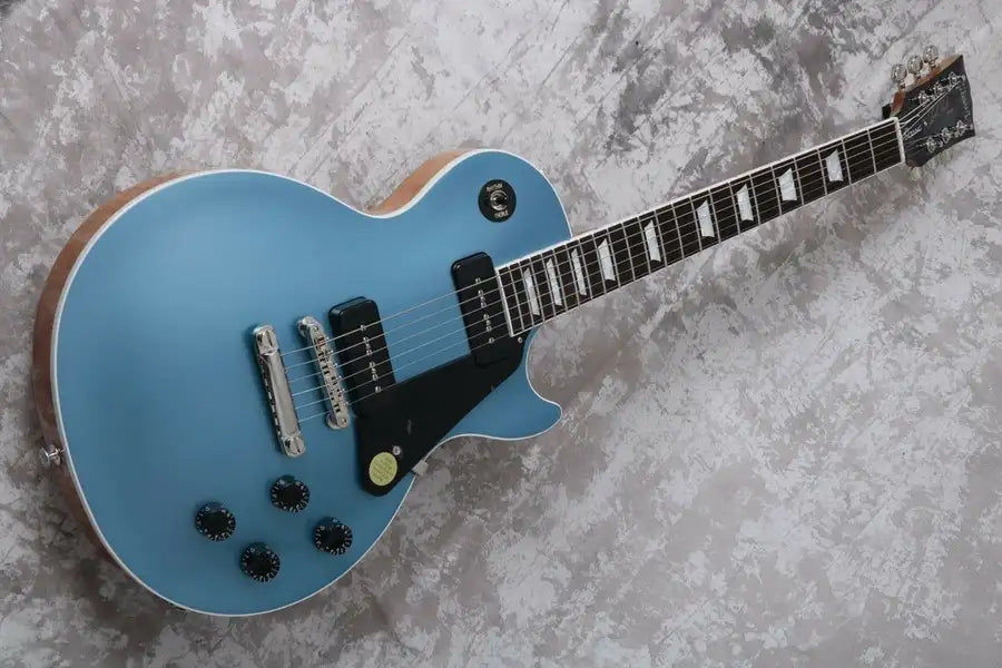 Miniatyrbilde: Nouveau Gibson Les Paul Classic 2018 PELHAM BLUE (PB) 2018 guitare électrique- a