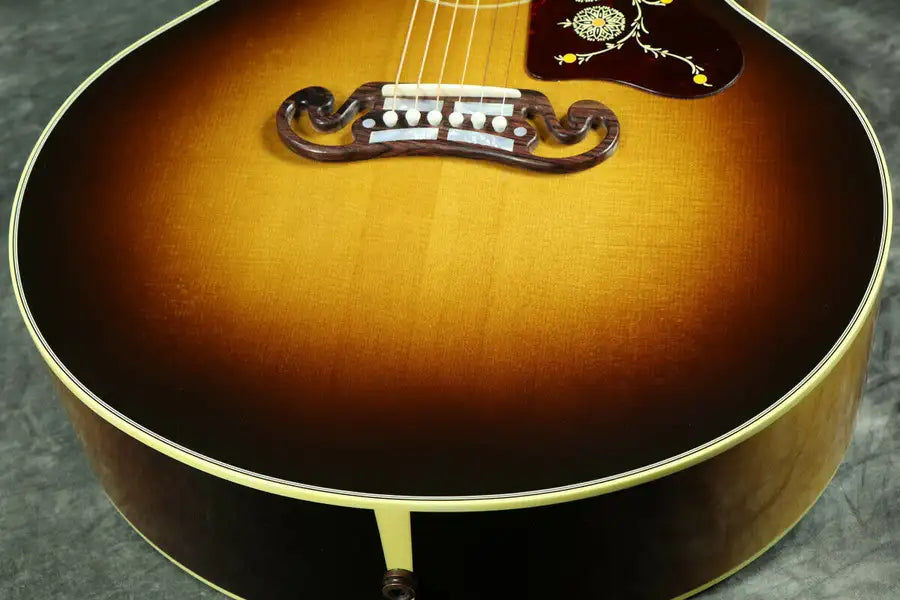 섬네일: Nouveau Gibson/SJ-200 Original Vintage Sunburst (VS) Guitare Acoustique du Japon
