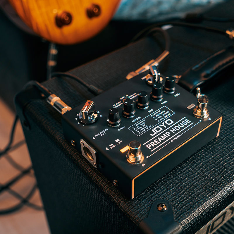 섬네일: JOYO R-15 PREAMP HOUSE Electric Guitar Effect Pedal Dual Channel Cabinet Simulat