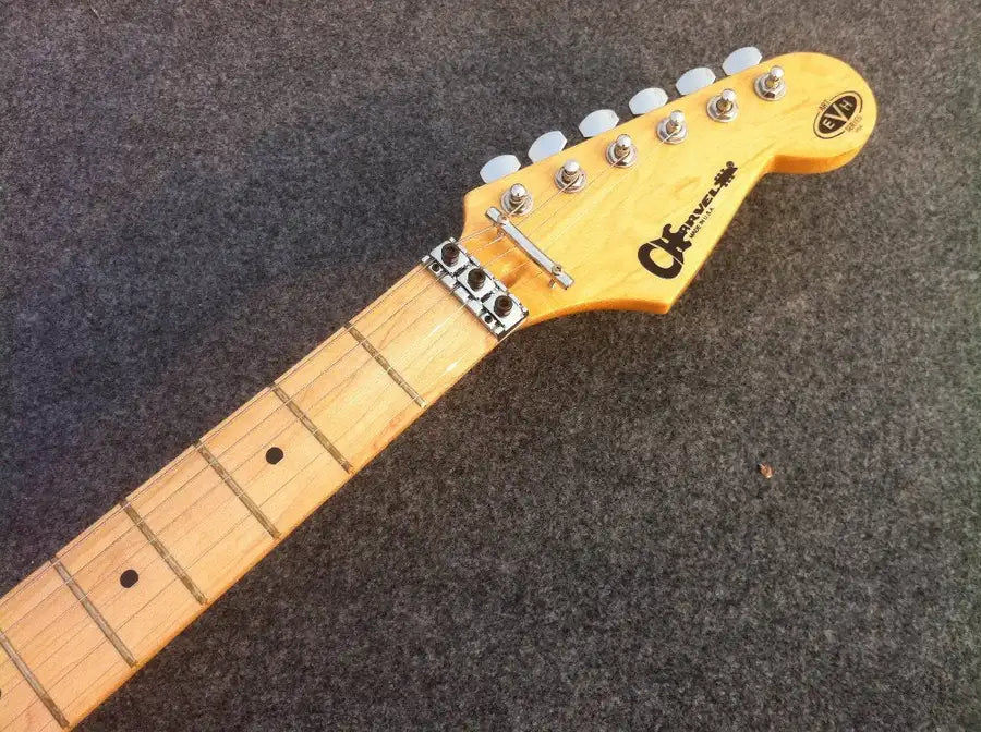 Miniaturebillede: BON SON Eddie Van Halen Signature Charvel Guitare EVH guitare avec noir et jaune