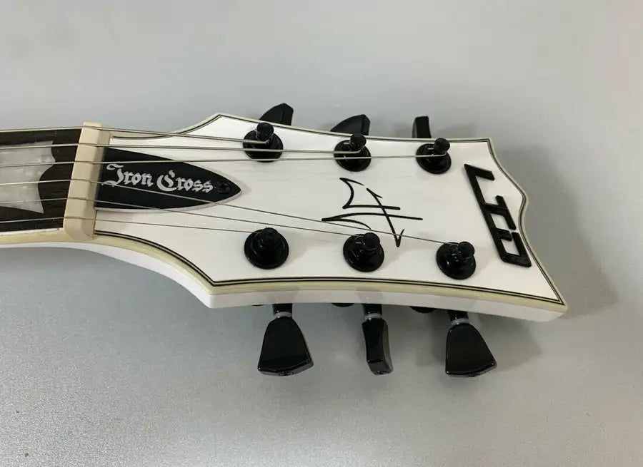 Miniaturbild: ESP Ltd Fer Sw Snow Blanc James Hetfield Signature Guitare Électrique Incl. Case