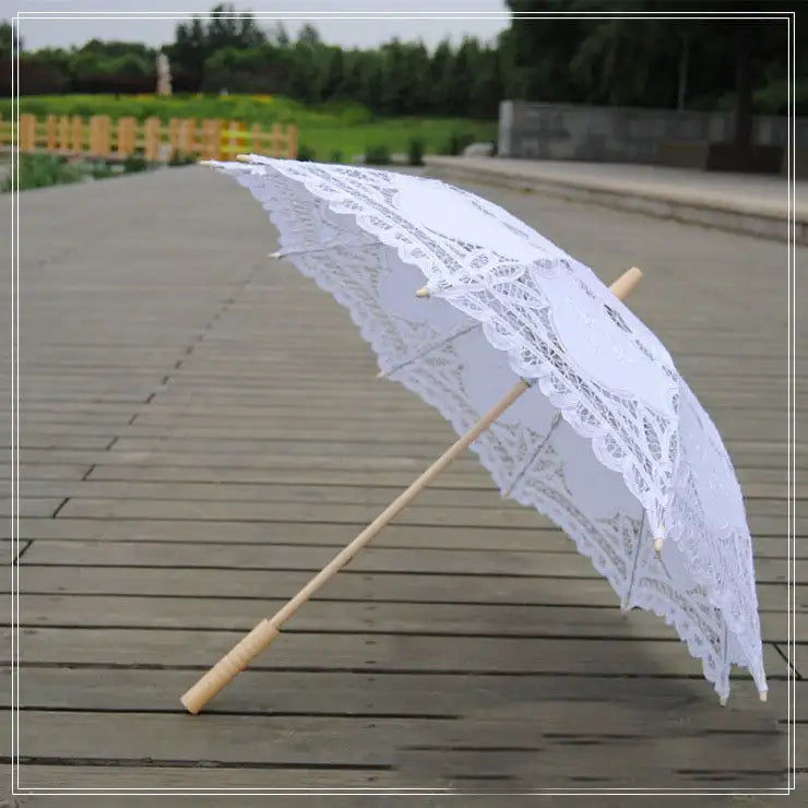 Miniatura: Parapluie de mariage en dentelle brodé | Élégant parapluie de mariage en dentell