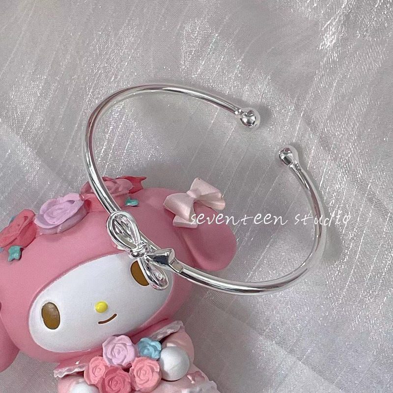Miniatura: Bow White Copper Silver Plated Simple Silver Bracelet
