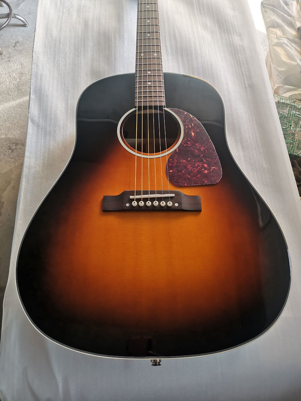 Miniatura: J45 style custom acoustic guitar slope-shoulder dark vintage sunburst acoustic g