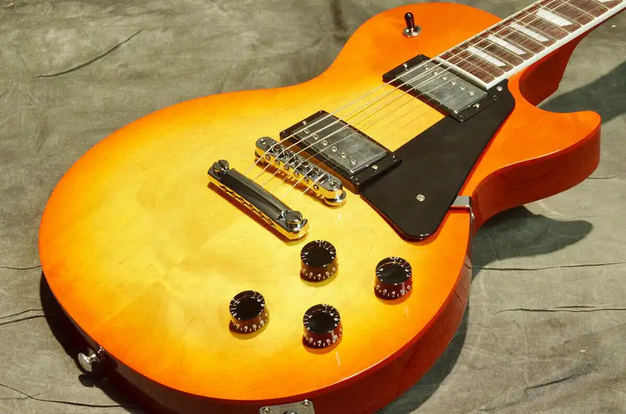 Miniatyrbilde: NEUF Gibson USA LES PAUL Studio 2019 Tangerine Burst Guitare Électrique du Japon