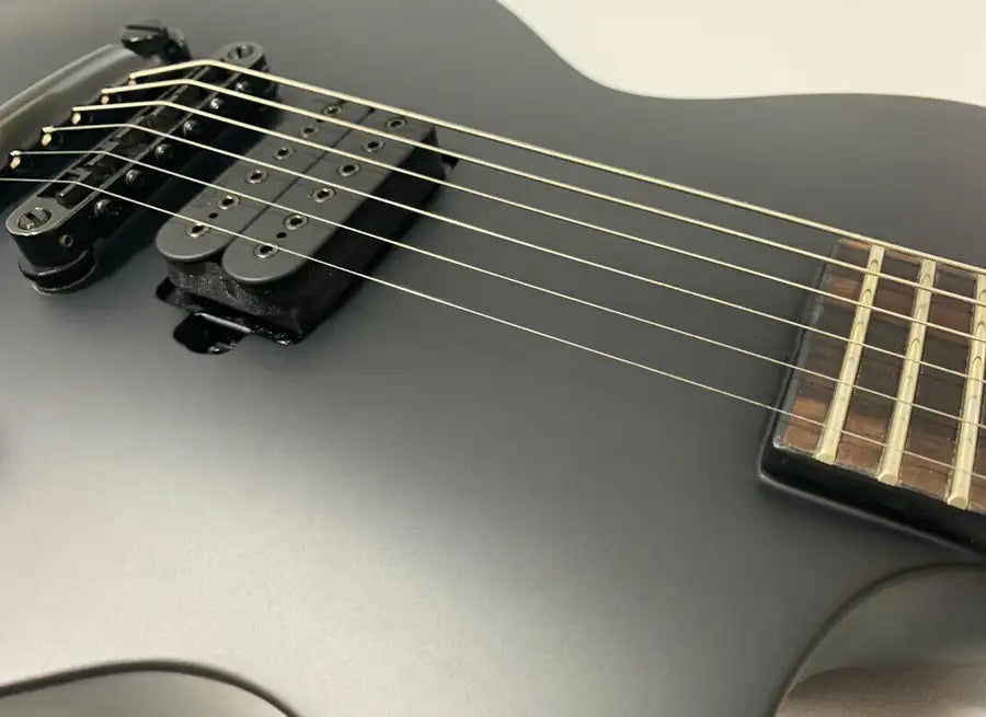 Miniatyrbilde: ESP Ltd Ec Noir Métal Blks Noir Satin Guitare Électrique Seymour Duncan