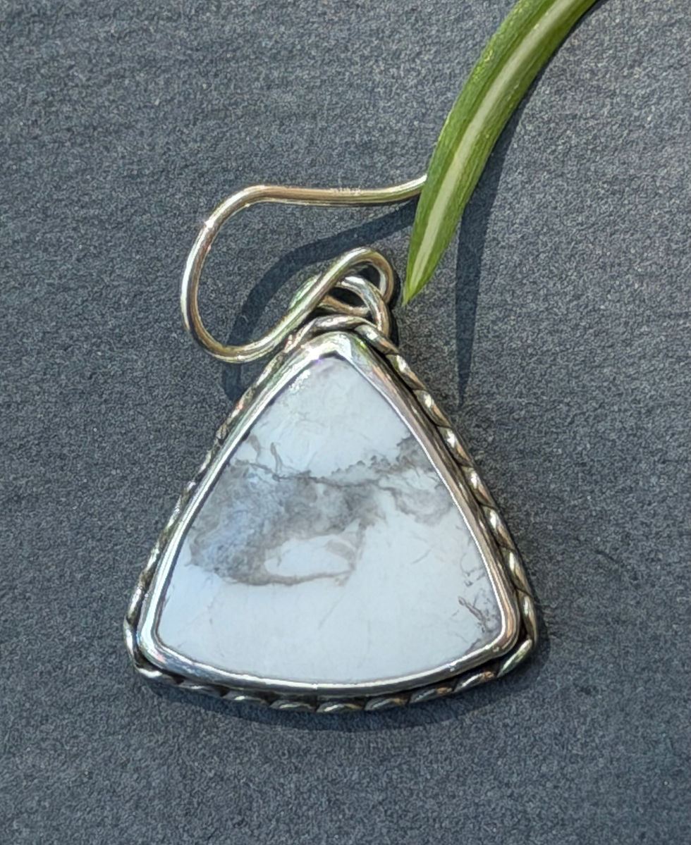 Hand-stamped maker's mark and twisted rope bezel edge detail, Southwest artisan jewelry