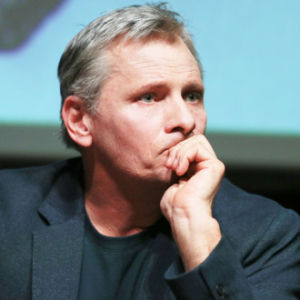 09-viggo-mortensen.w330.h330.jpg