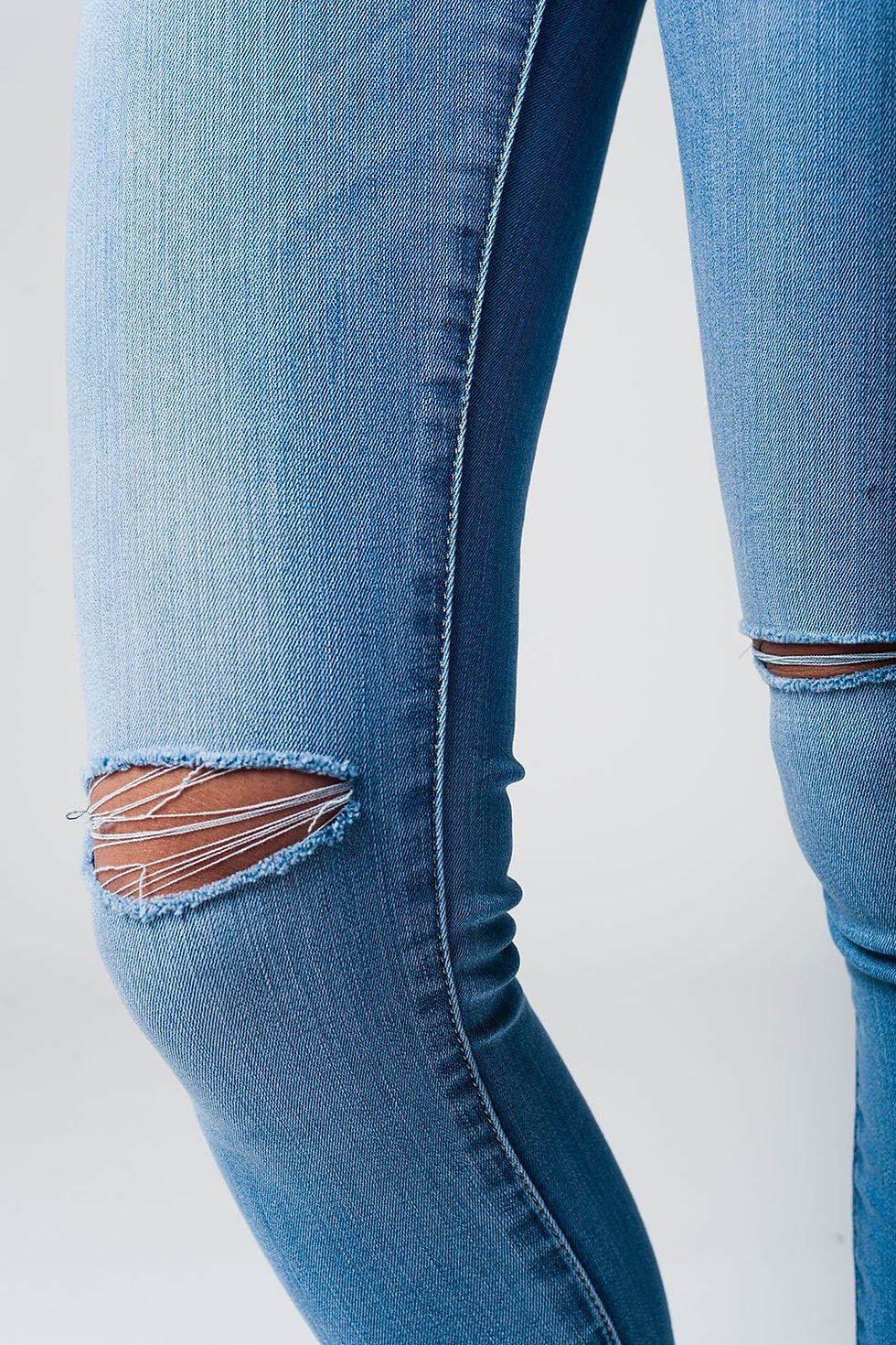 Thumbnail: Skinny Jeans With Broken Knees