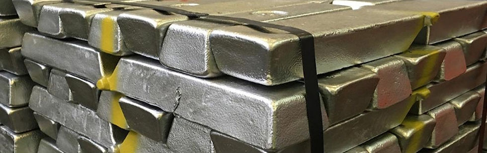 アルミニウム合金インゴットの価格は、供給制約と自動車・建設部門の旺盛な需要を背景に世界的に上昇しており、輸入関税と在庫逼迫がさらなる上昇圧力となっている。