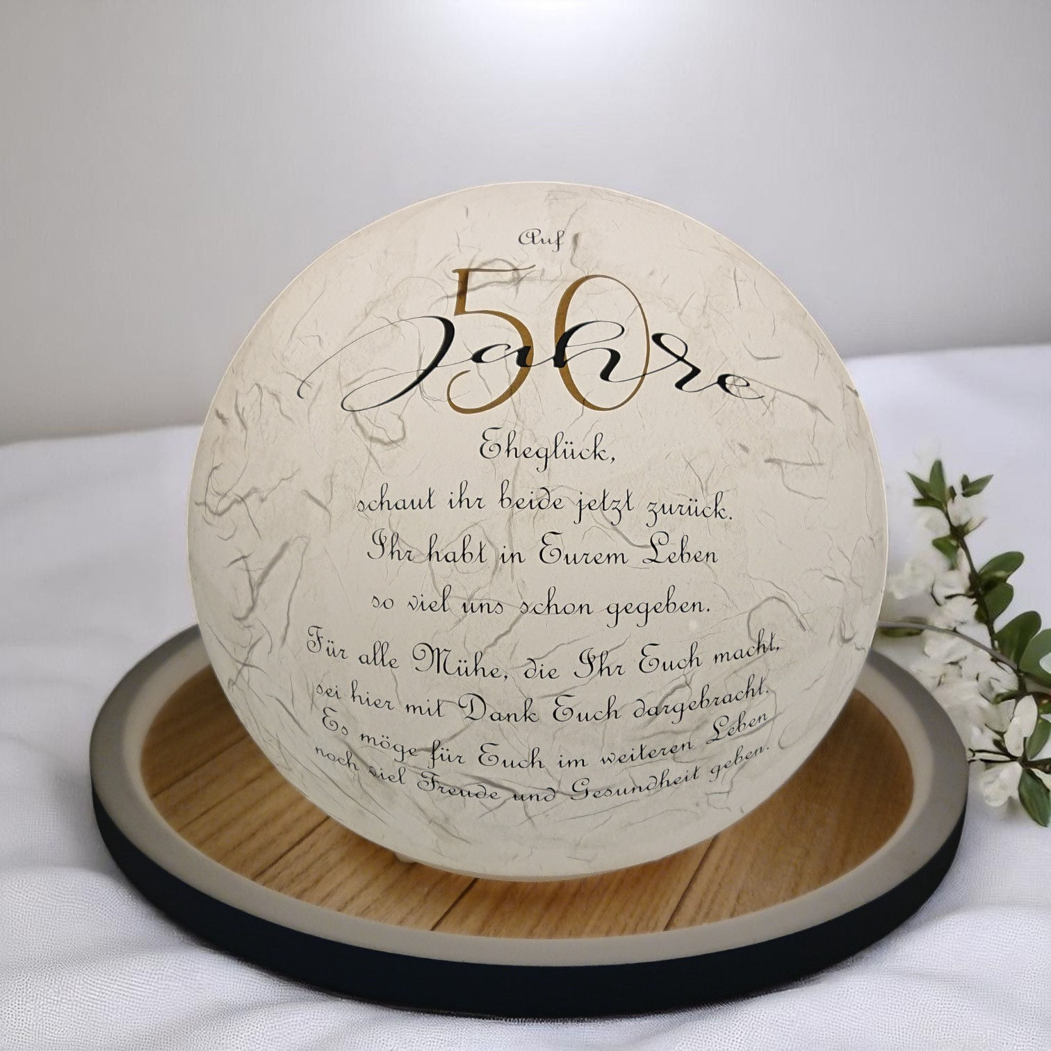 Personalisierte Leuchtkugel aus echtem Glas in Marmor Optik zum 50. Hochzeitstag