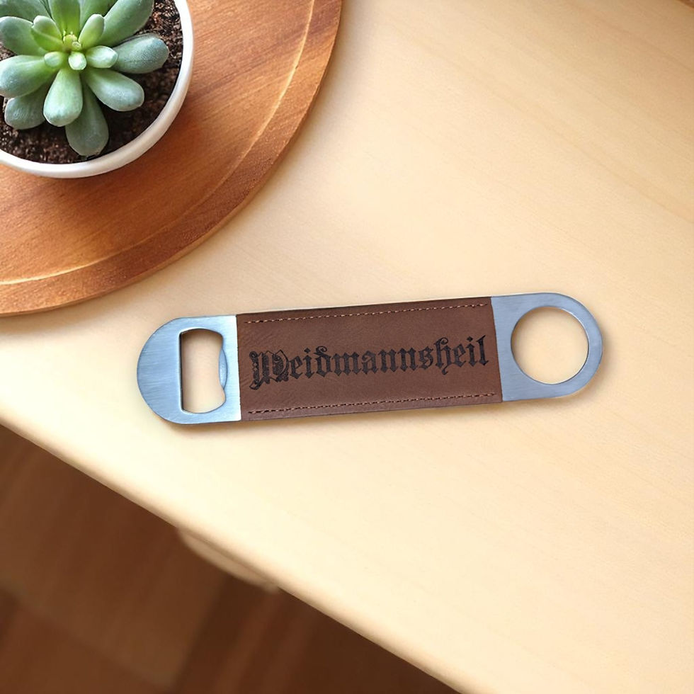 Gravierter Edelstahl Flaschenöffner mit Lederoptik und Schriftzug „Weidmannsheil“