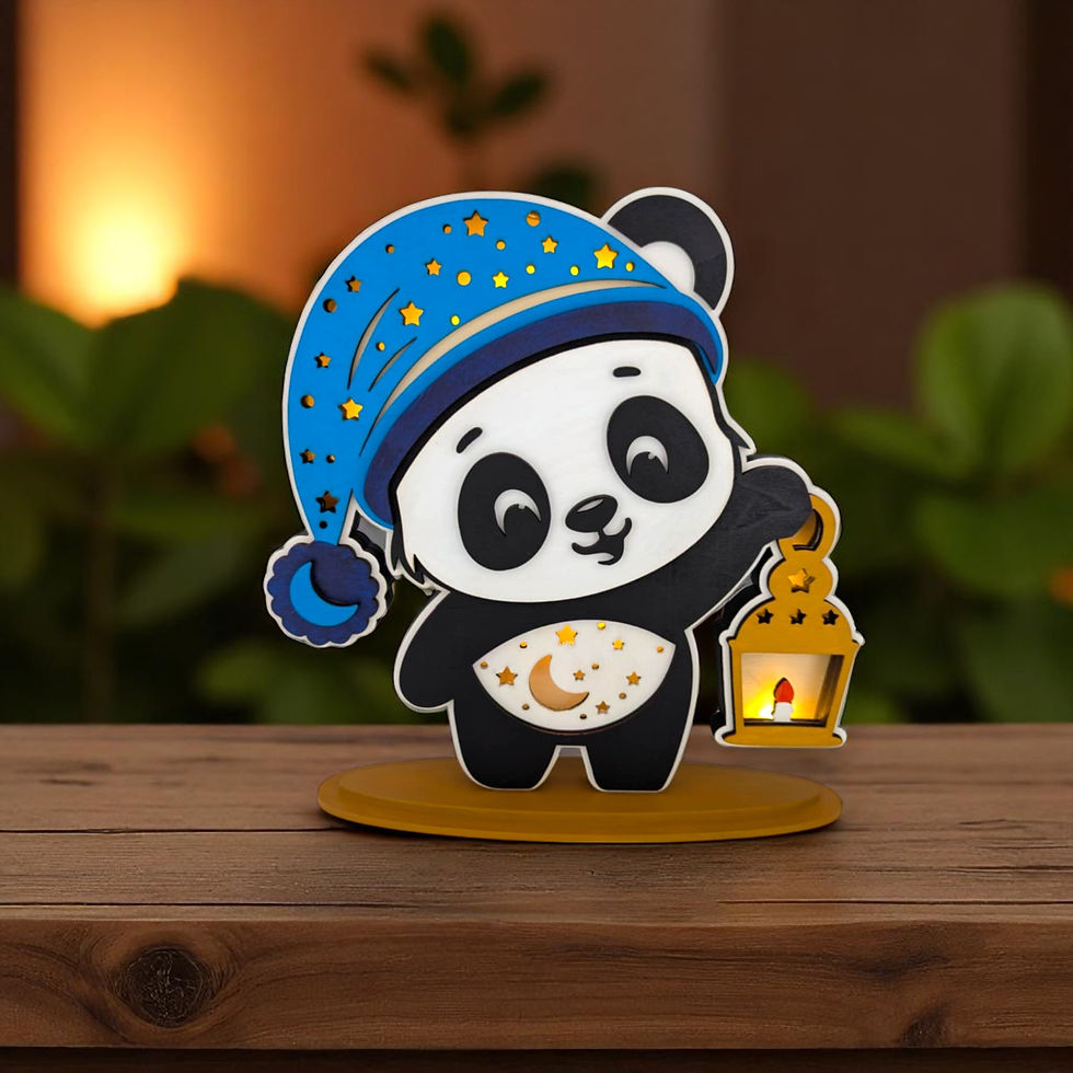 Handgefertigtes Panda Schlummerlicht aus Holz mit LED Laterne und Schlafmütze