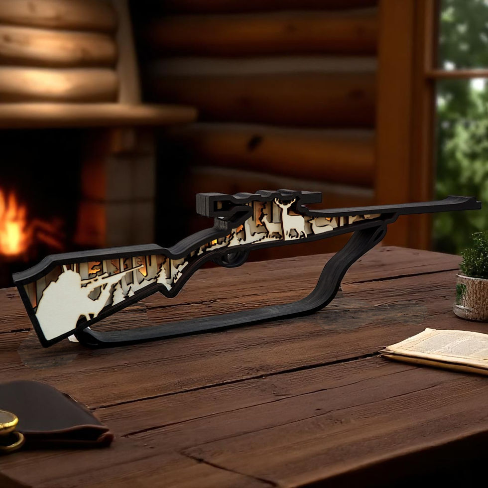 Holzbild Jäger mit LED Beleuchtung aus mehrschichtigem Holz auf Tisch.