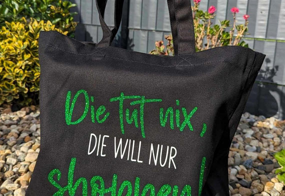 Bedruckte Taschen zum Shoppen, perfektes Geschenk