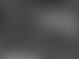 Portada del artículo “Errores comunes al crear tu primera página web” de Digidomtek. Fondo oscuro con palabras clave como Web Design, Branding y CSS.