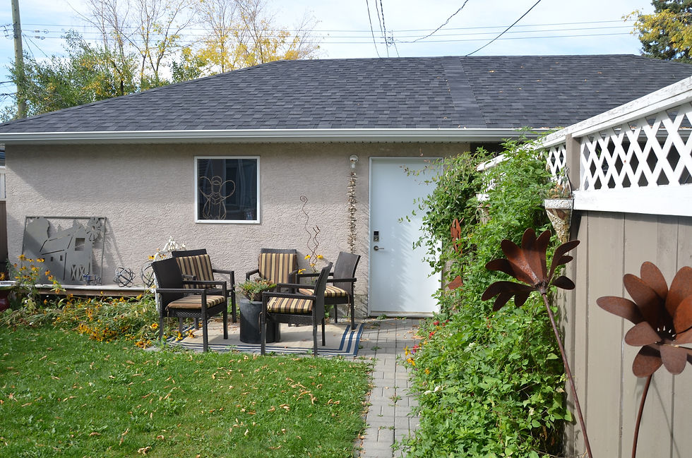 Sunnyside Backyard Before