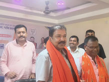 किशनगंज: मंत्री दिलीप जायसवाल ने गिनाईं केंद्र सरकार की उपलब्धियां, कार्यकर्ताओं से जनसंपर्क बढ़ाने का आह्वान किया