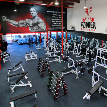 Benefits of Joining a Gym vs. Working Out at Home