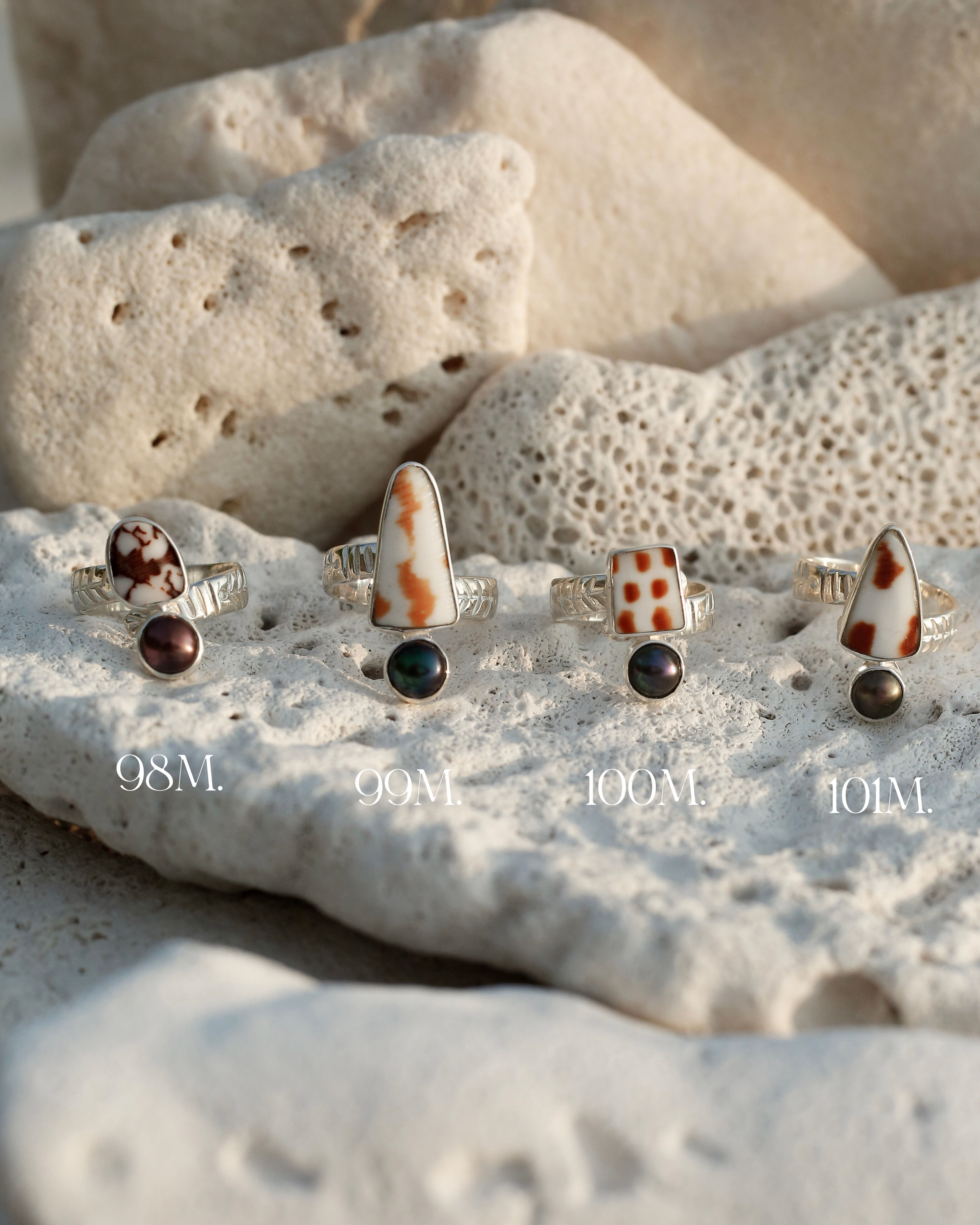 Silver shell rings with pearl