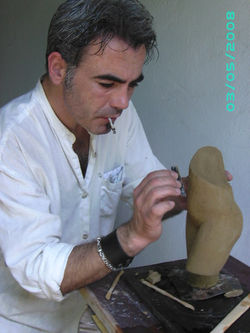 ''Odalisca I '' (19x12x9).