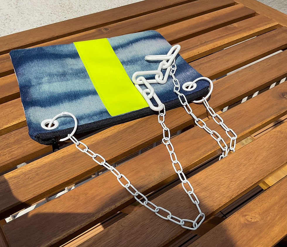 Thumbnail: Denim Clutch mit Statement-Kette "STATIC BLUE"