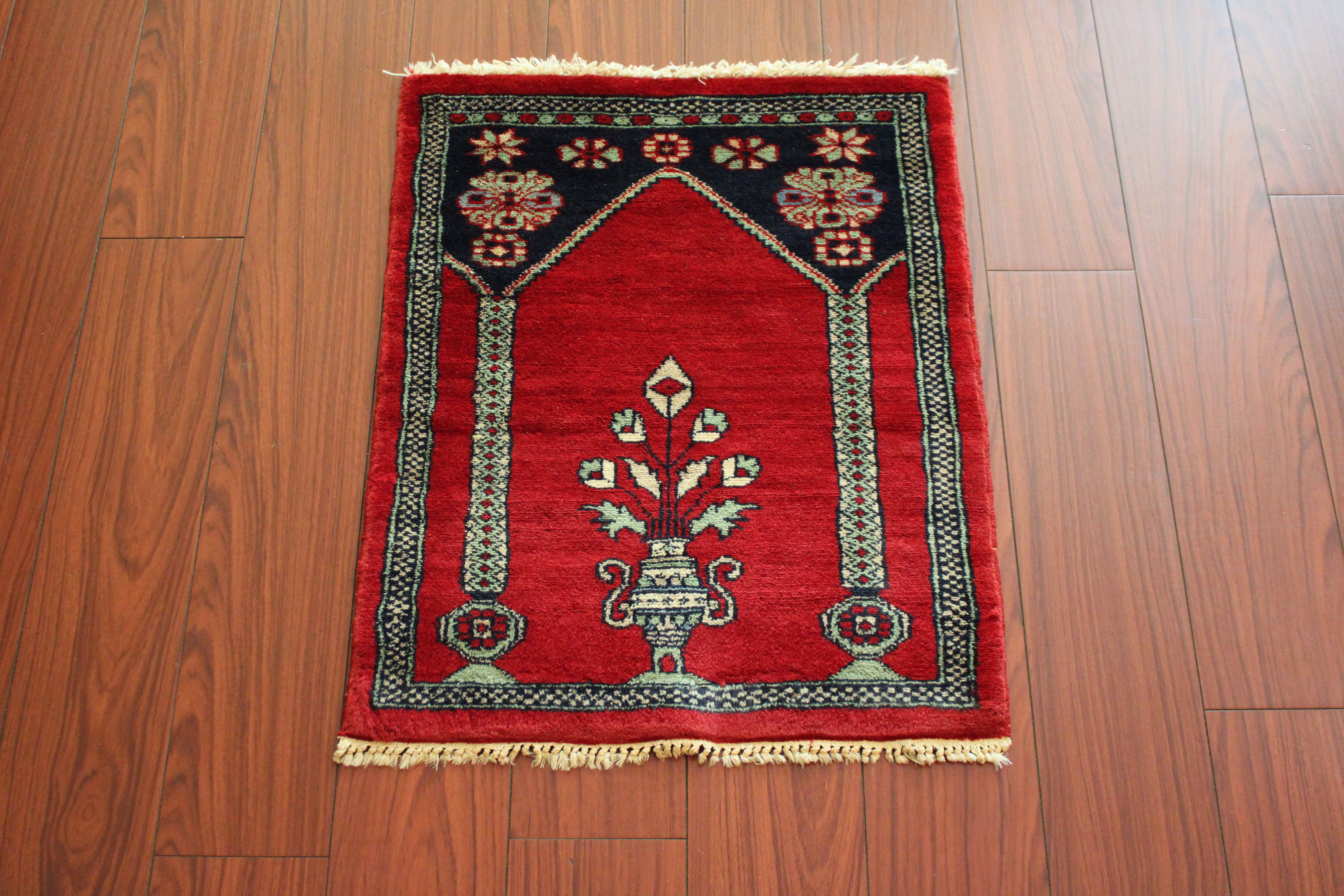 Red Floral Motif Mini Rug