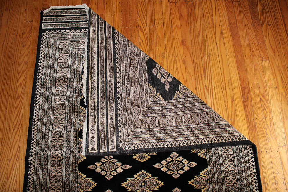 Thumbnail: Black and White Rug