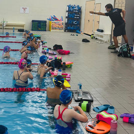 HOW TO JOIN A SWIMMING CLUB
