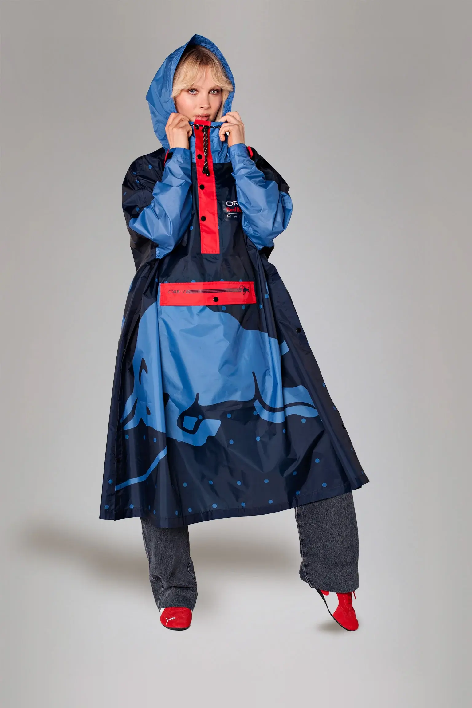 Rainkiss Oracle Red Bull Racing "Team Crest" Poncho