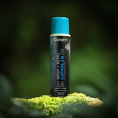 wash-and-repel-clothing-2-in-1-lifestyle-mossy-rock-03.png