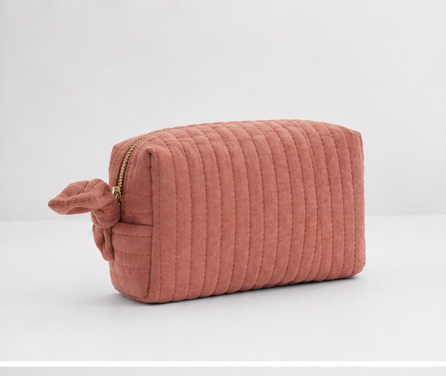 Neceser pequeño efecto pelo rosa suave