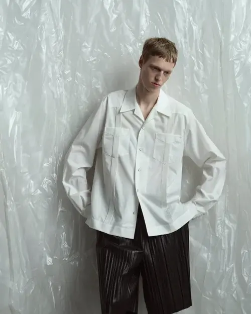 HL_SS25_Pegah_Farahmand_Layout_16_No_Logo